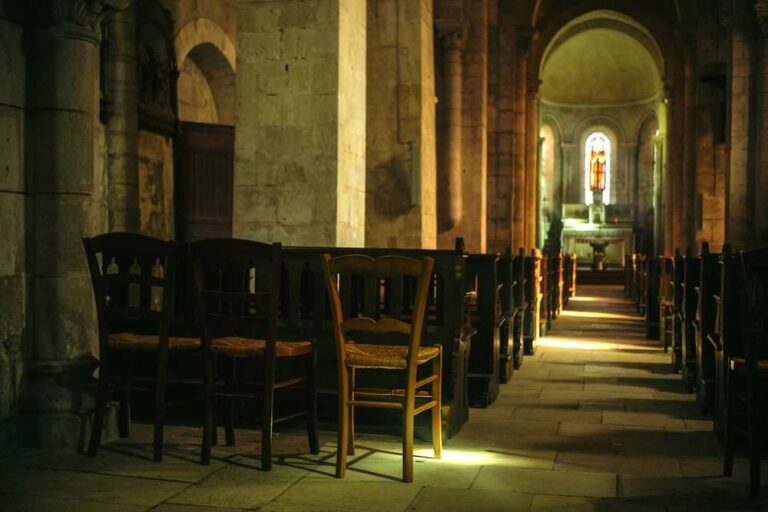 Why saint days take “la” in French