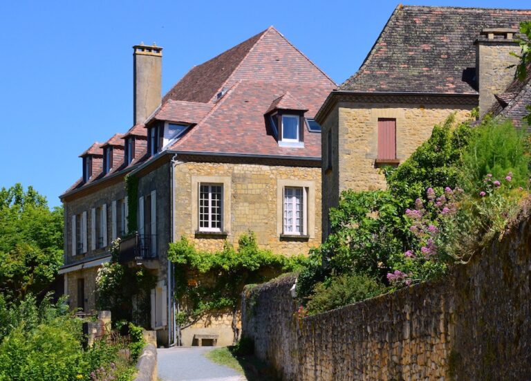 à part